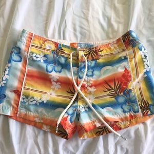 Colorful board shorts for girls-